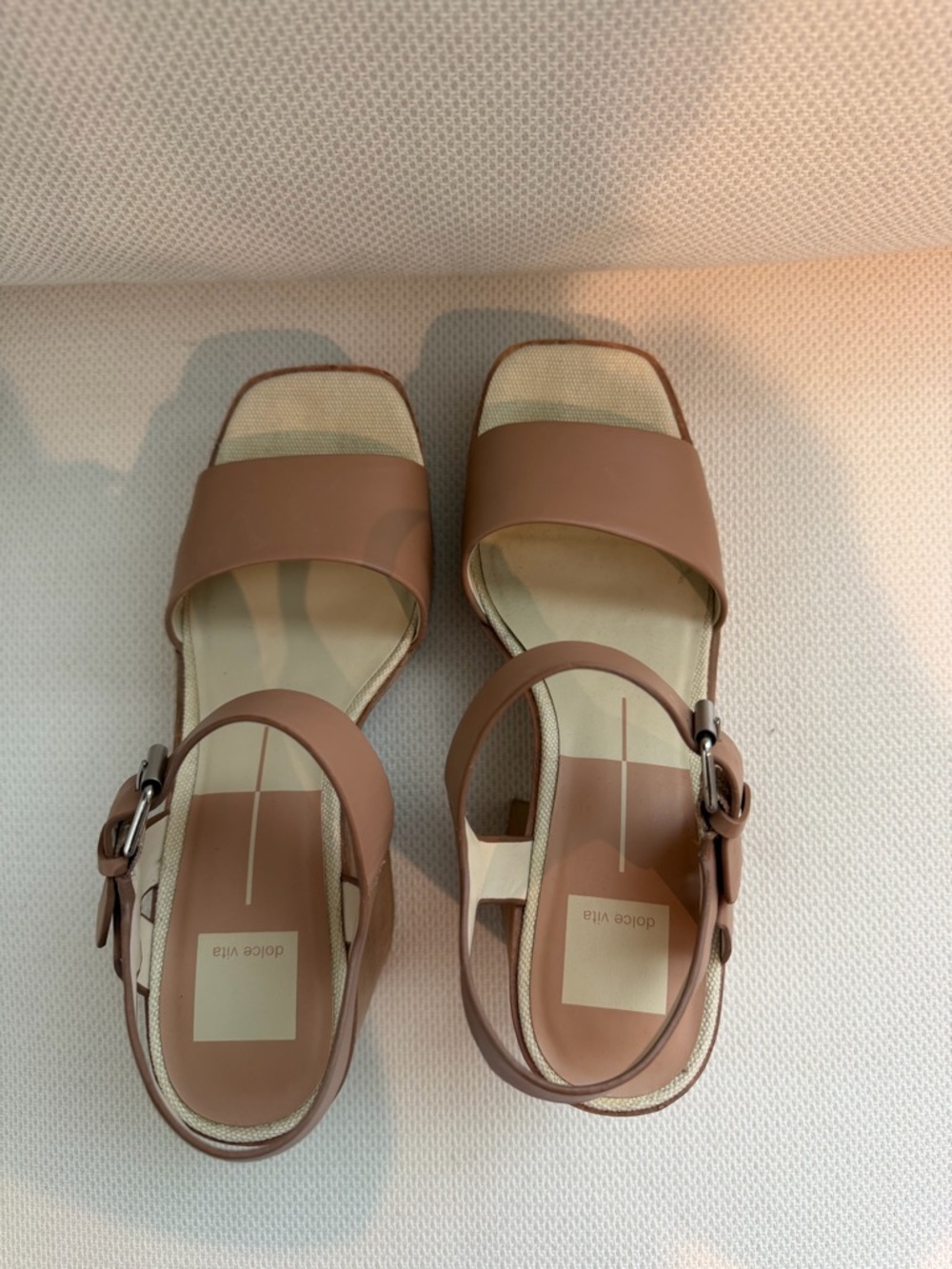 Dolce Vita Tan Leather Block Heel Sandals - Picture 4 of 8